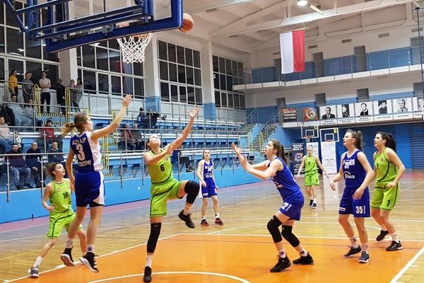 Mecz koszykówki I Ligi kobiet - obstawa medyczna - TRS Artur Mądracki